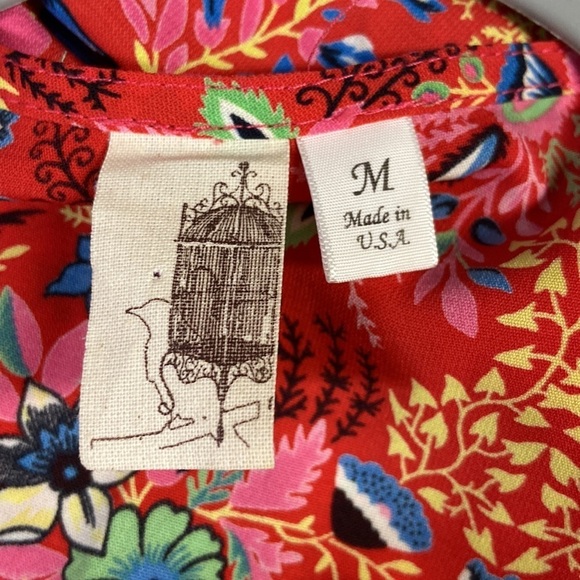 Francesca's Collections Floral Open Front Short Kimono Red Pink Size Medium - Picture 4 of 4